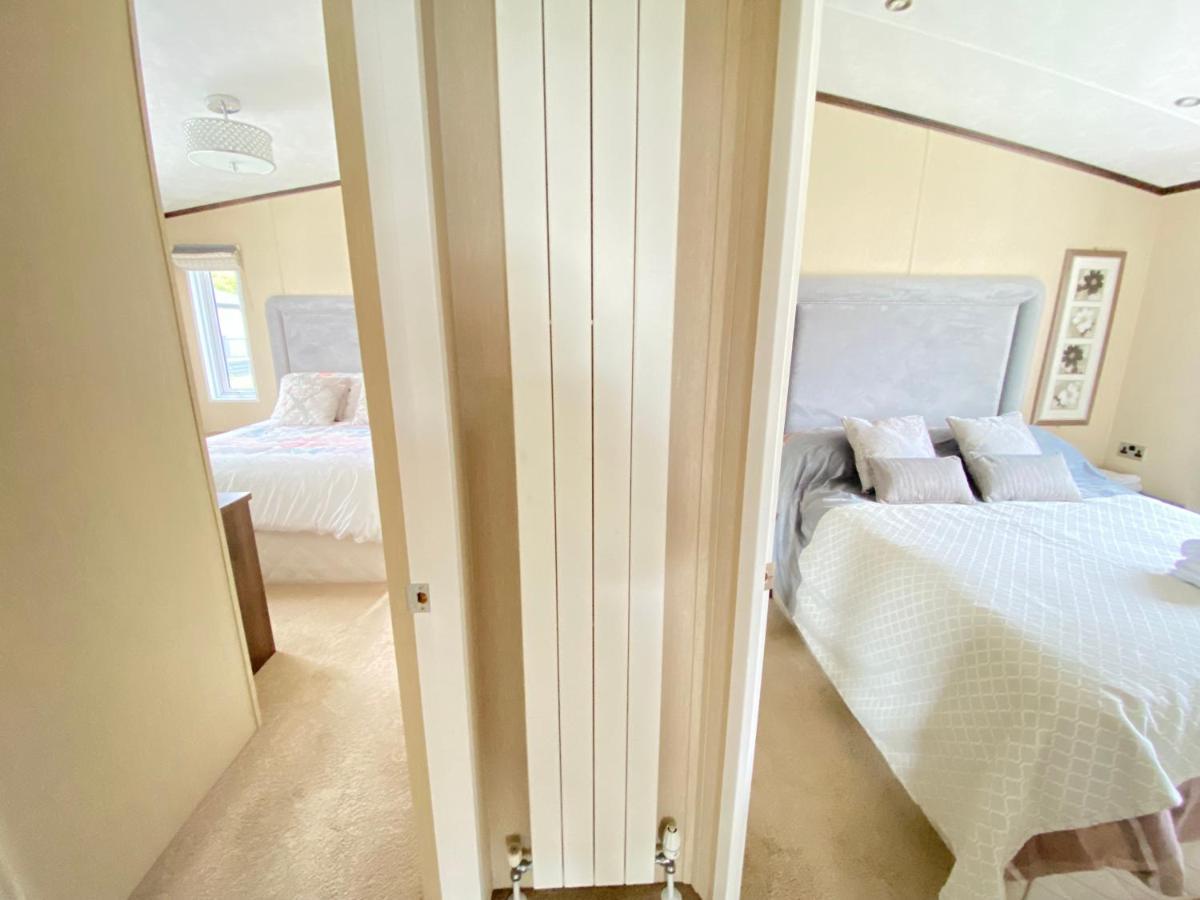 Wildflower, Premium Plus Hot Tub Lodge Саут-Керні Екстер'єр фото